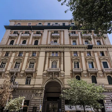 Agora Borsa 4* Neapol