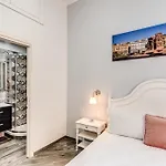 Agora Borsa 4* نابولي