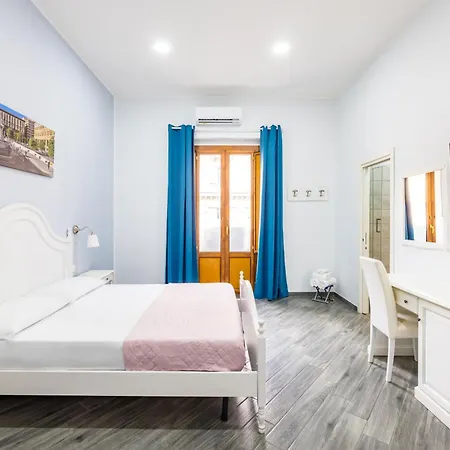 Agorà Borsa Affittacamere 4*