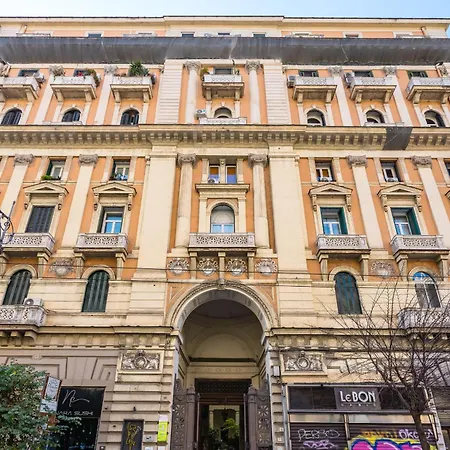 Agorà Borsa Affittacamere 4*