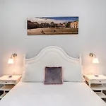 Agora Borsa 4*